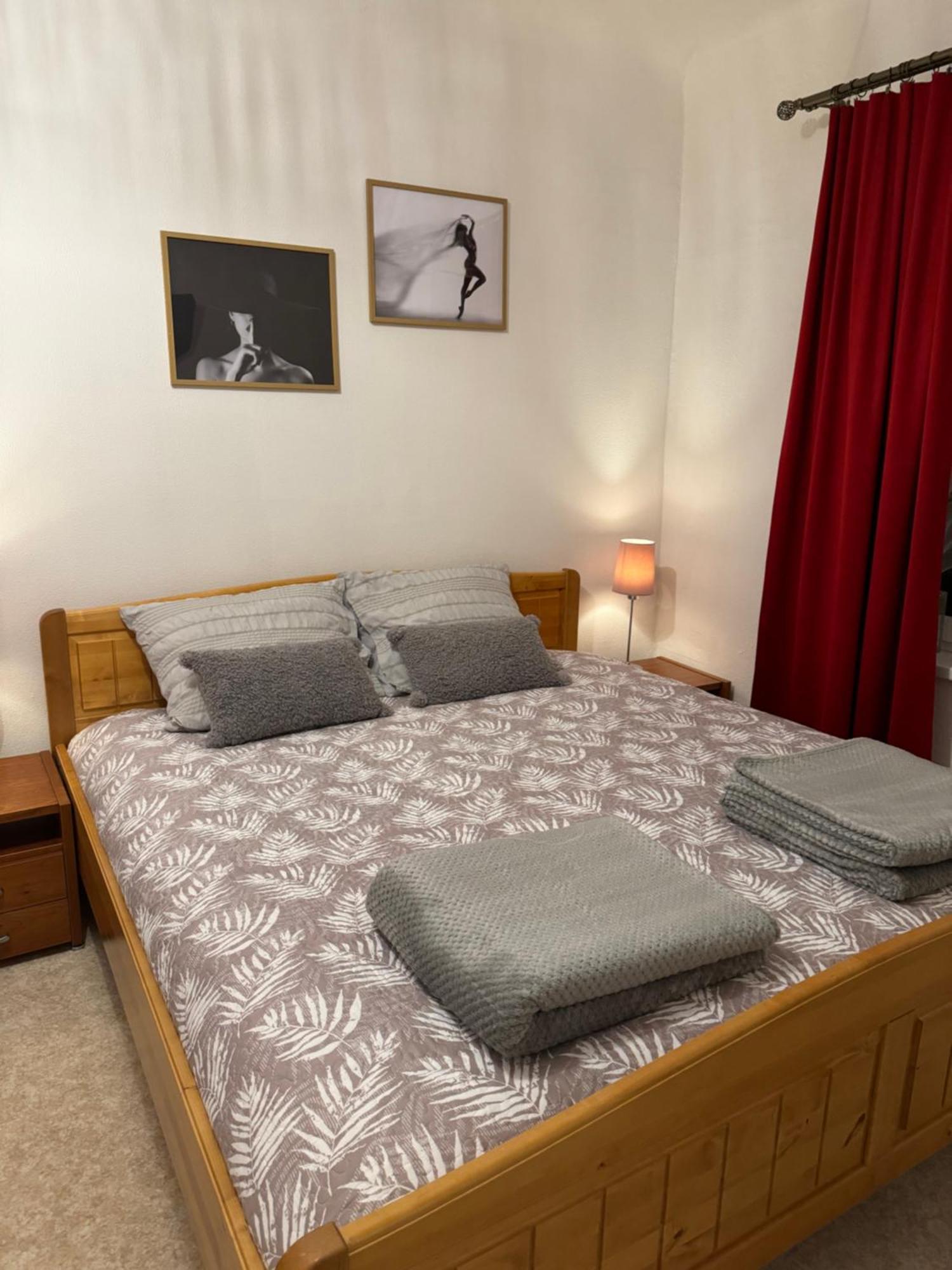 Peaceful 2 Room 50M2 Centric 10 Min To Old Town Ac Riga Exterior photo